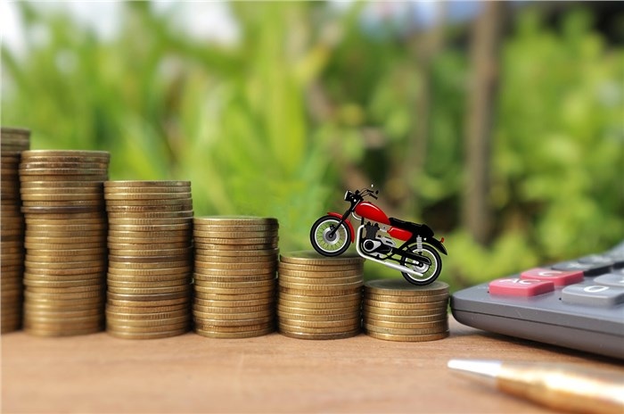 What are the documents required for a 2 wheeler loan application?