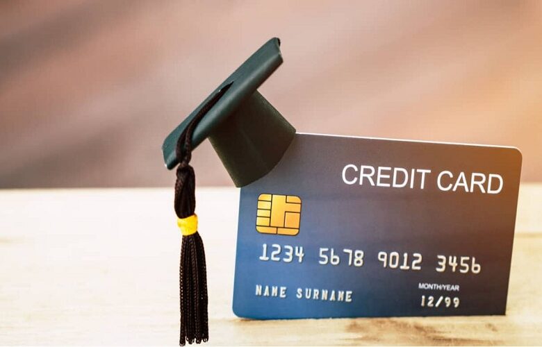 Why choose a student credit card for study abroad?